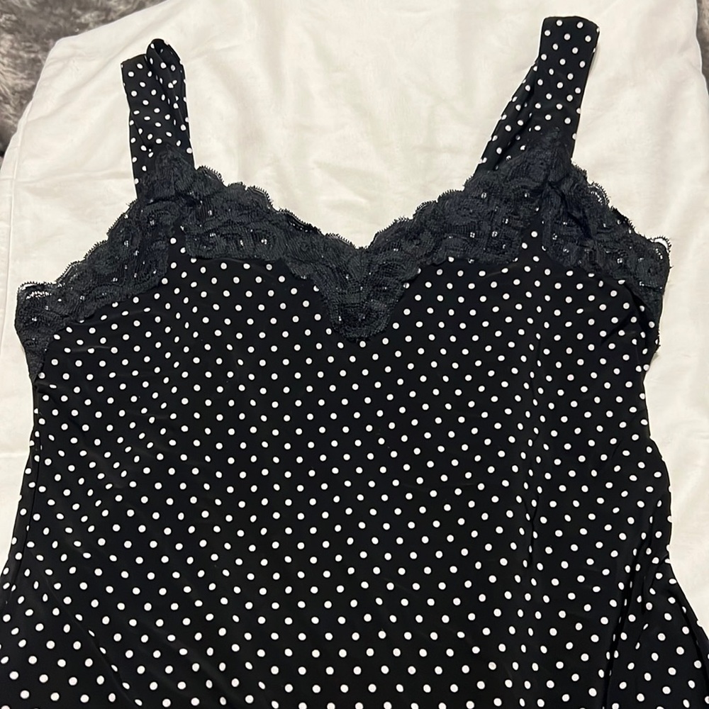 Medium super soft and comfy polka dot White House Black Market brand tank.